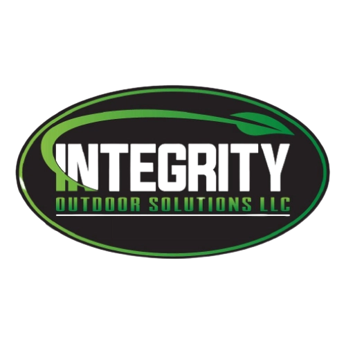 Integrity Outdoor Solutions LLC Logo